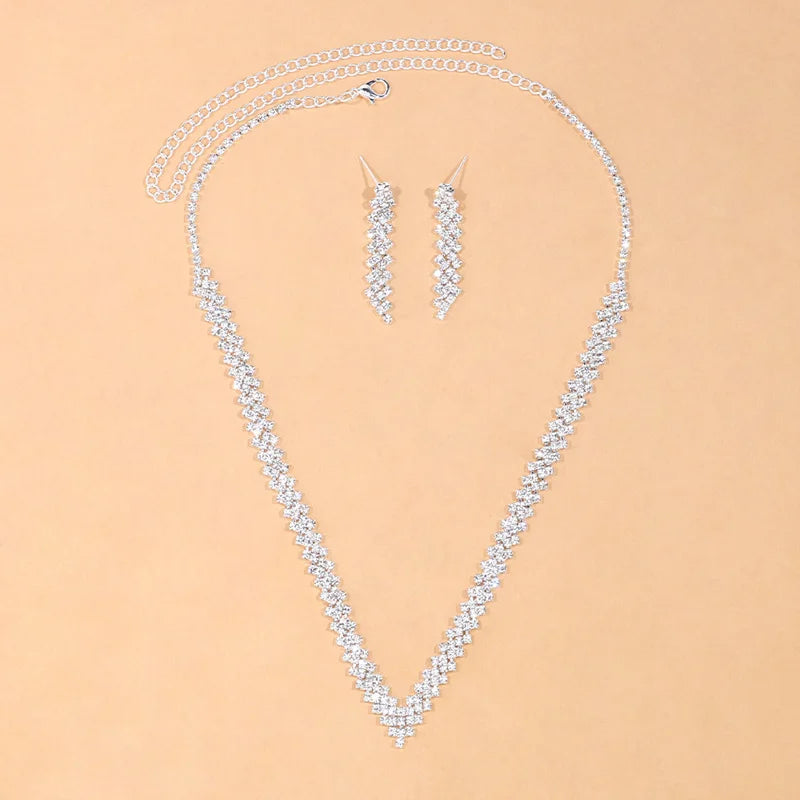2pcs Luxury Rhinestone V-Shape Necklace Set